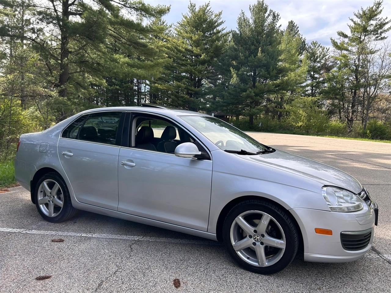 Volkswagen Jetta  2010