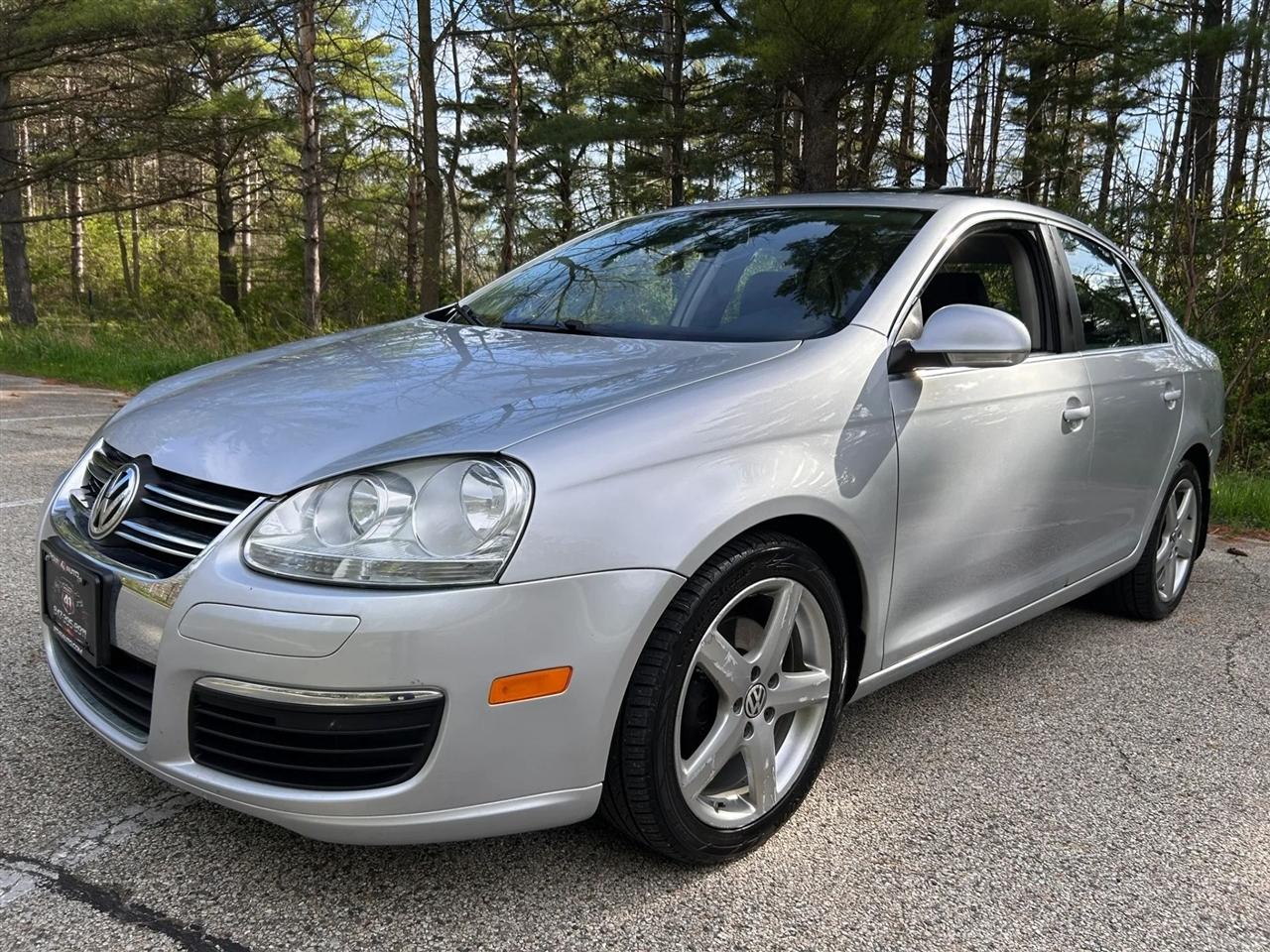 Volkswagen Jetta  2010