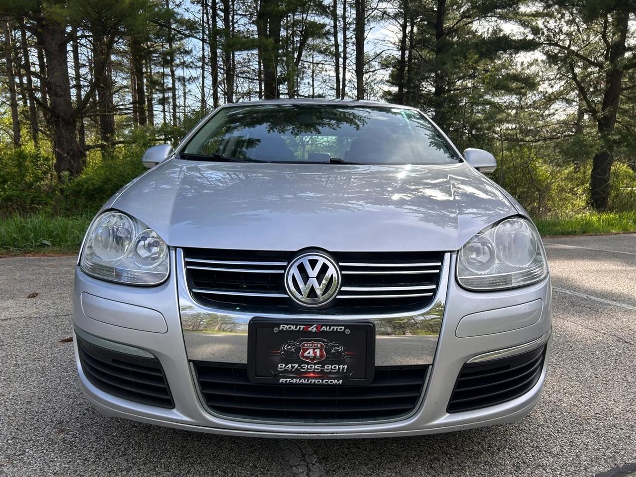 Volkswagen Jetta  2010