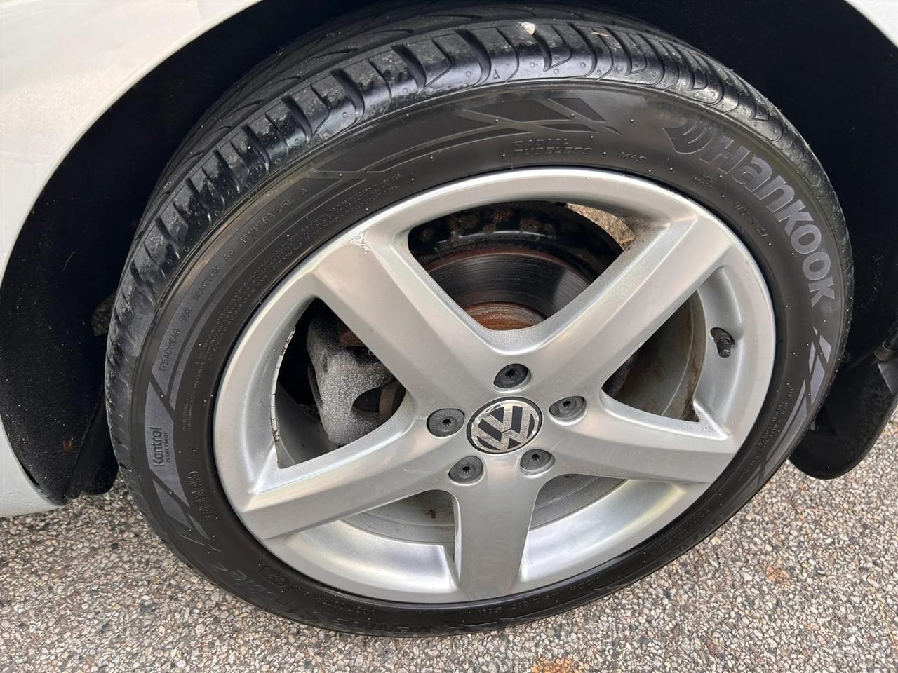 Volkswagen Jetta  2010