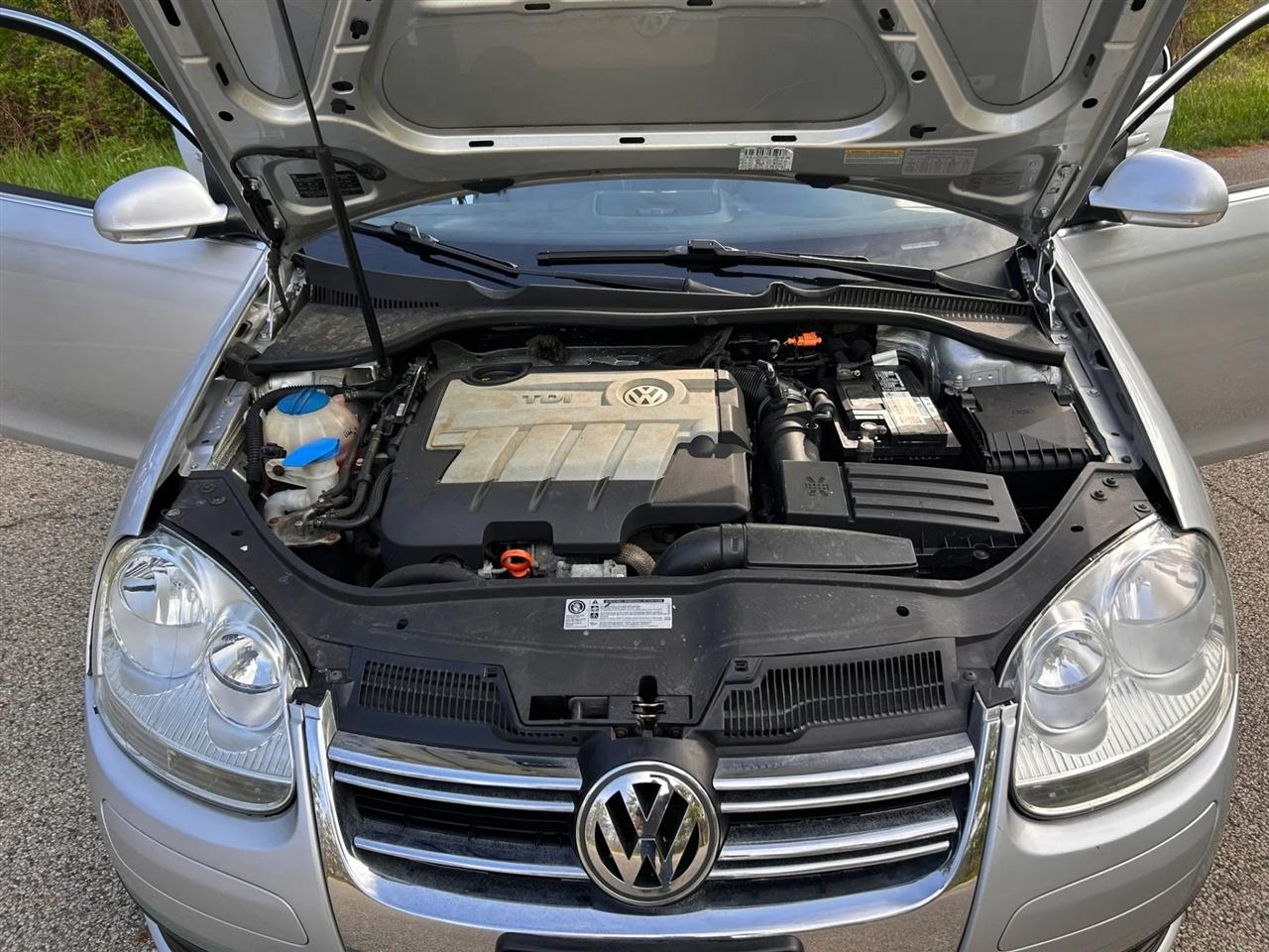 Volkswagen Jetta  2010