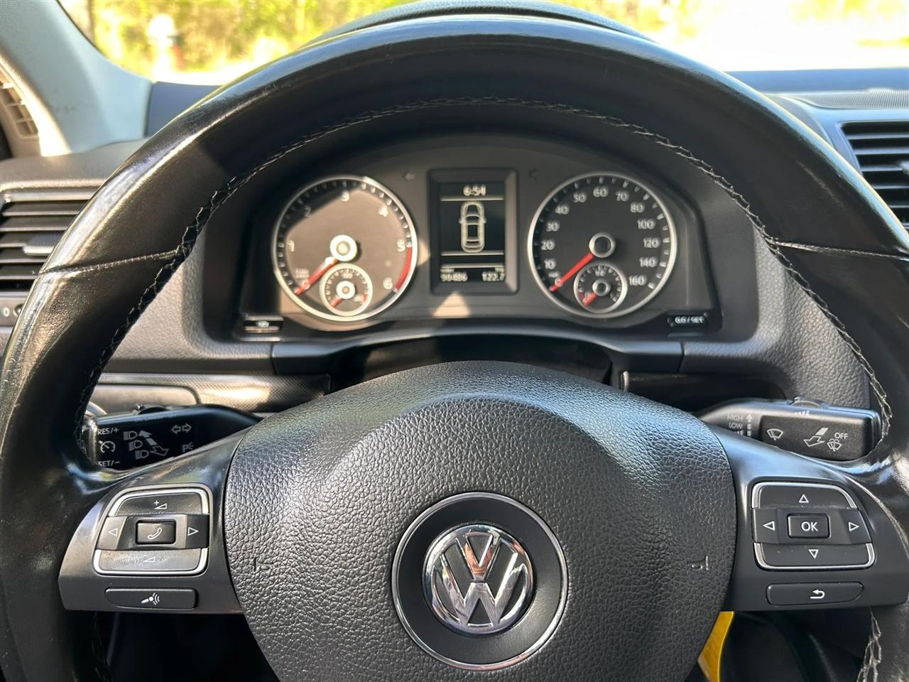 Volkswagen Jetta  2010