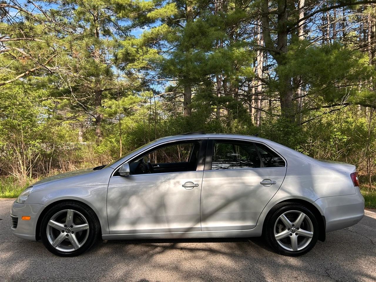 Volkswagen Jetta  2010