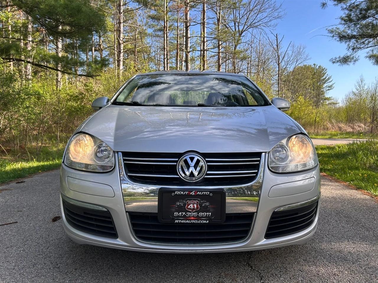 Volkswagen Jetta  2010