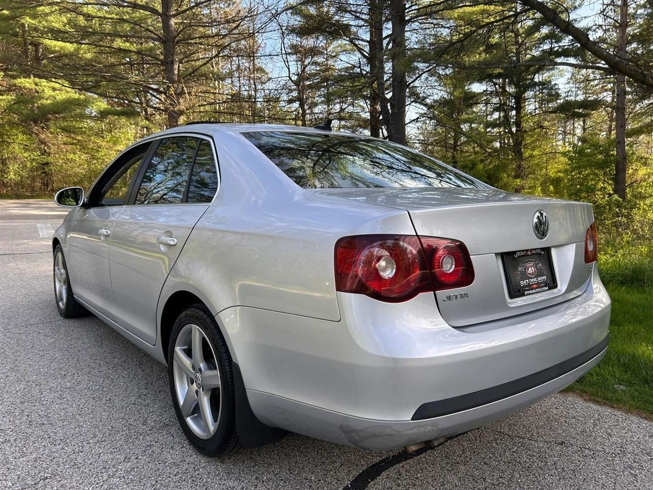 Volkswagen Jetta  2010