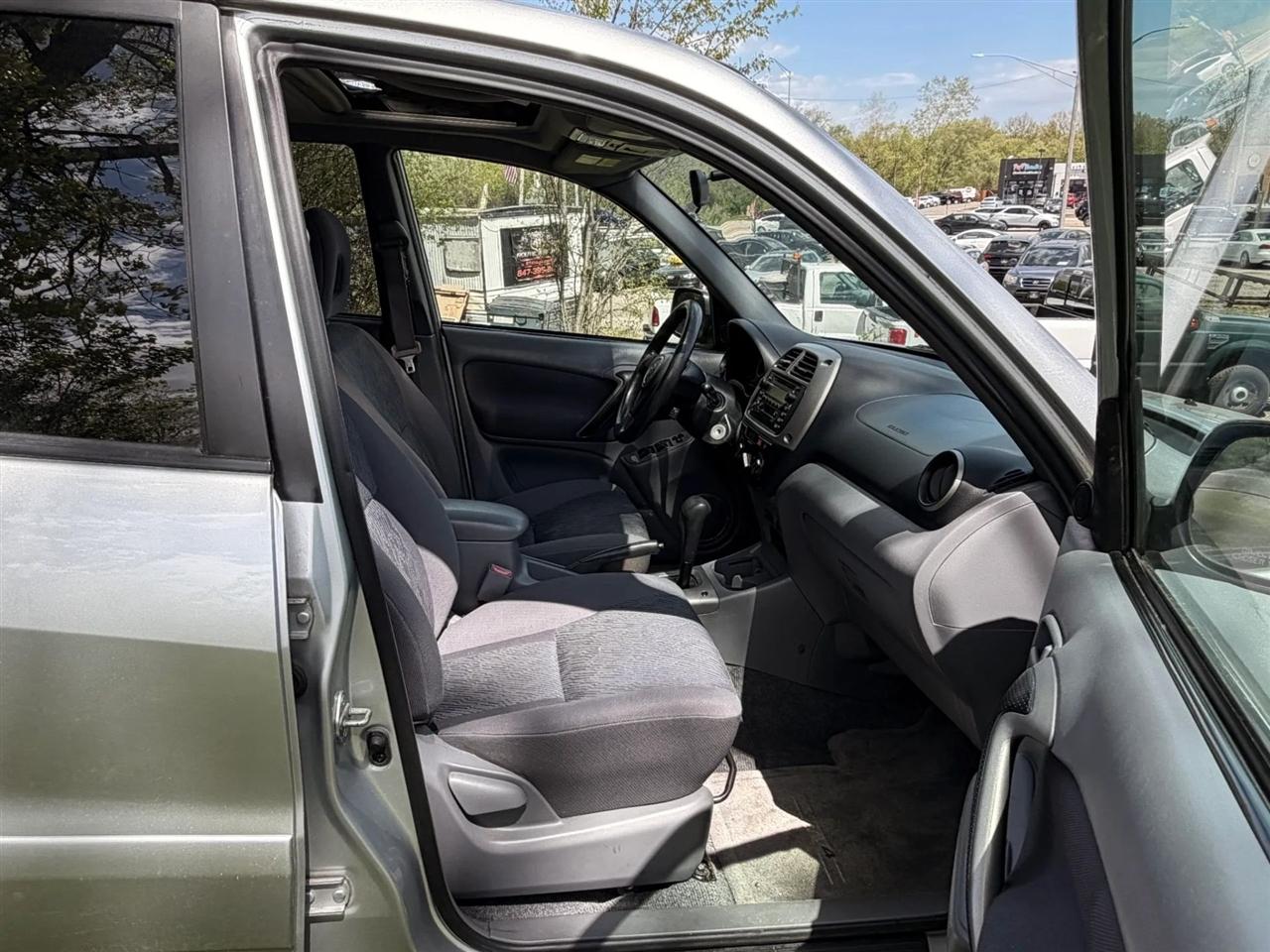 Toyota RAV4  2002