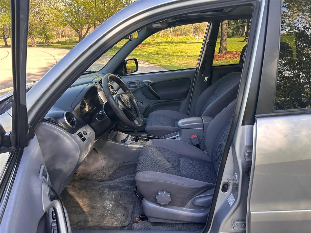 Toyota RAV4  2002