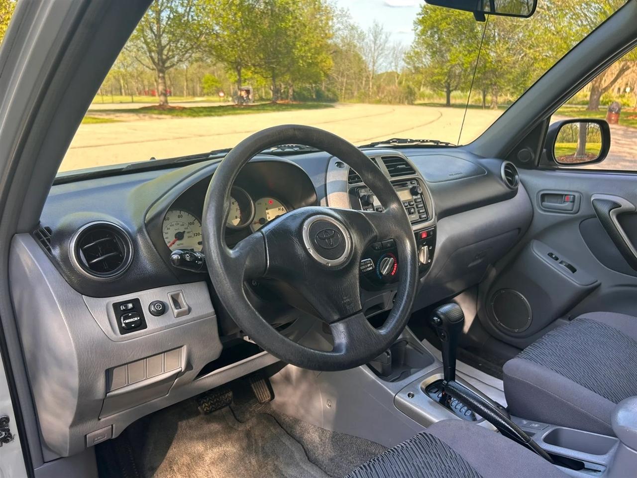 Toyota RAV4  2002