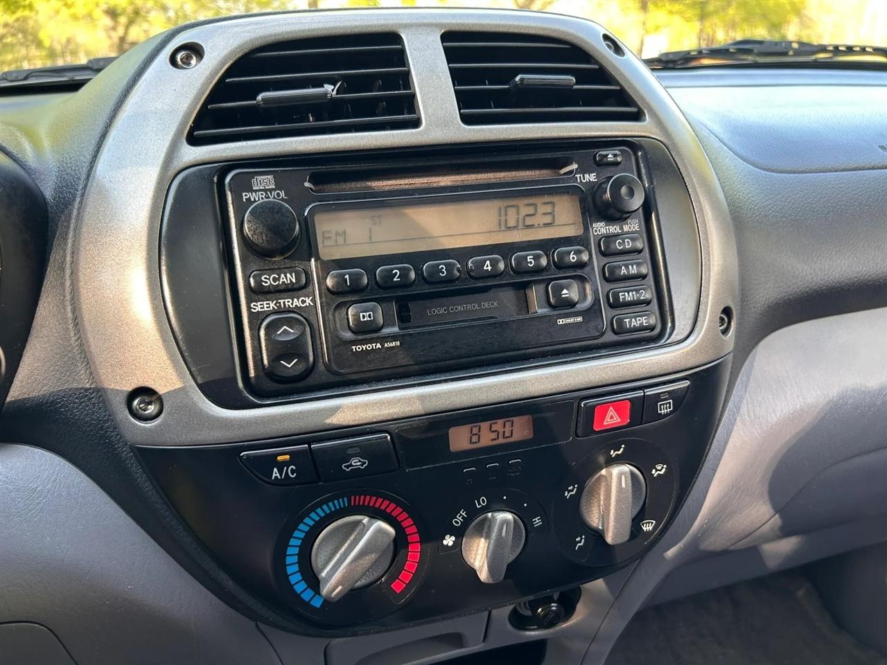 Toyota RAV4  2002