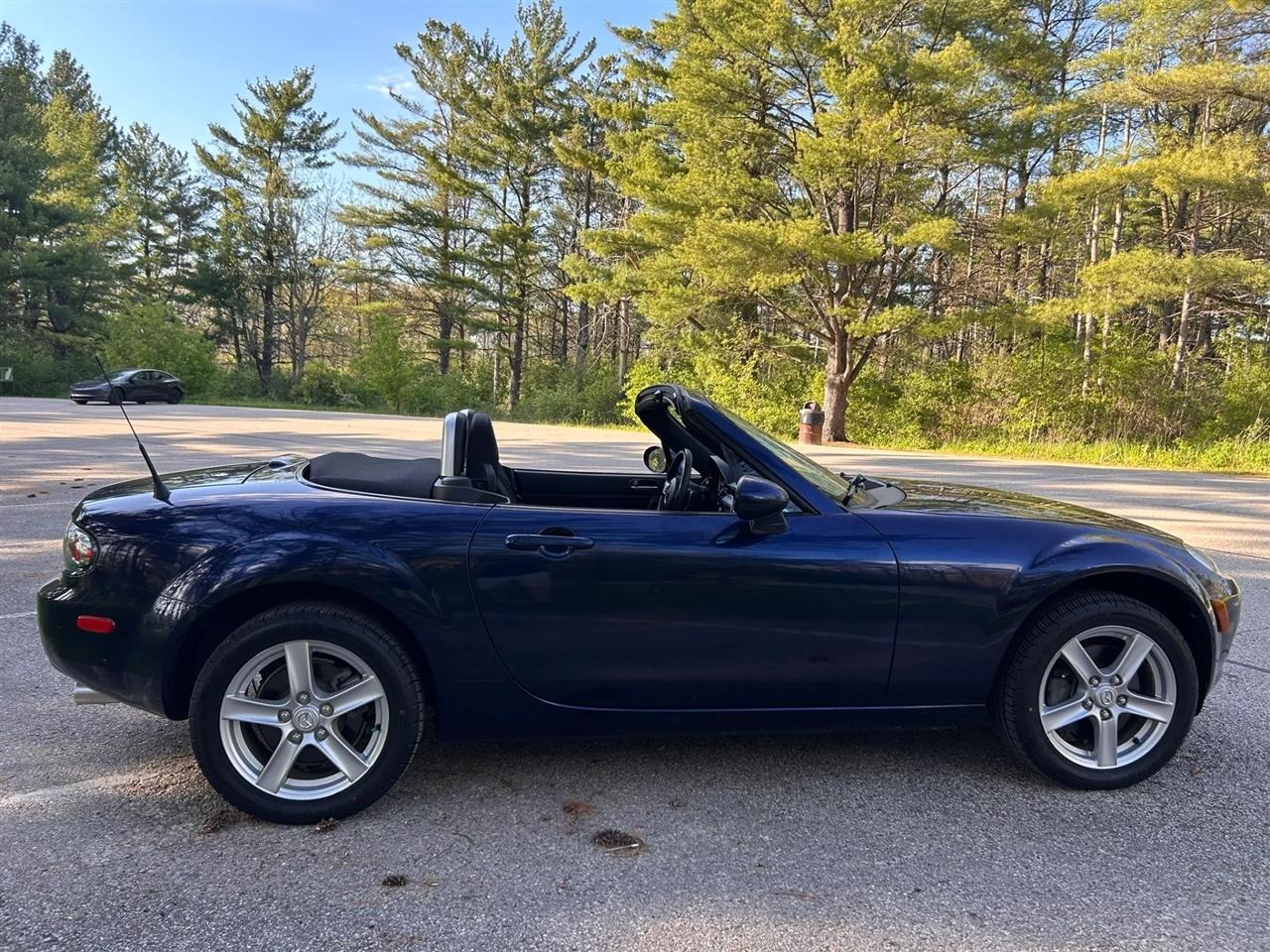Mazda MX-5 Miata  2007