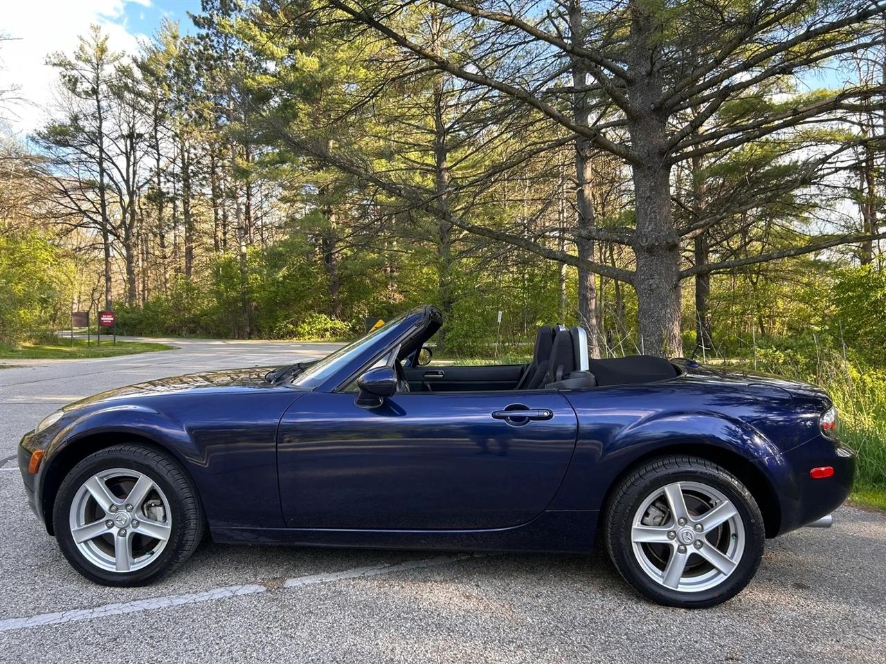 Mazda MX-5 Miata  2007