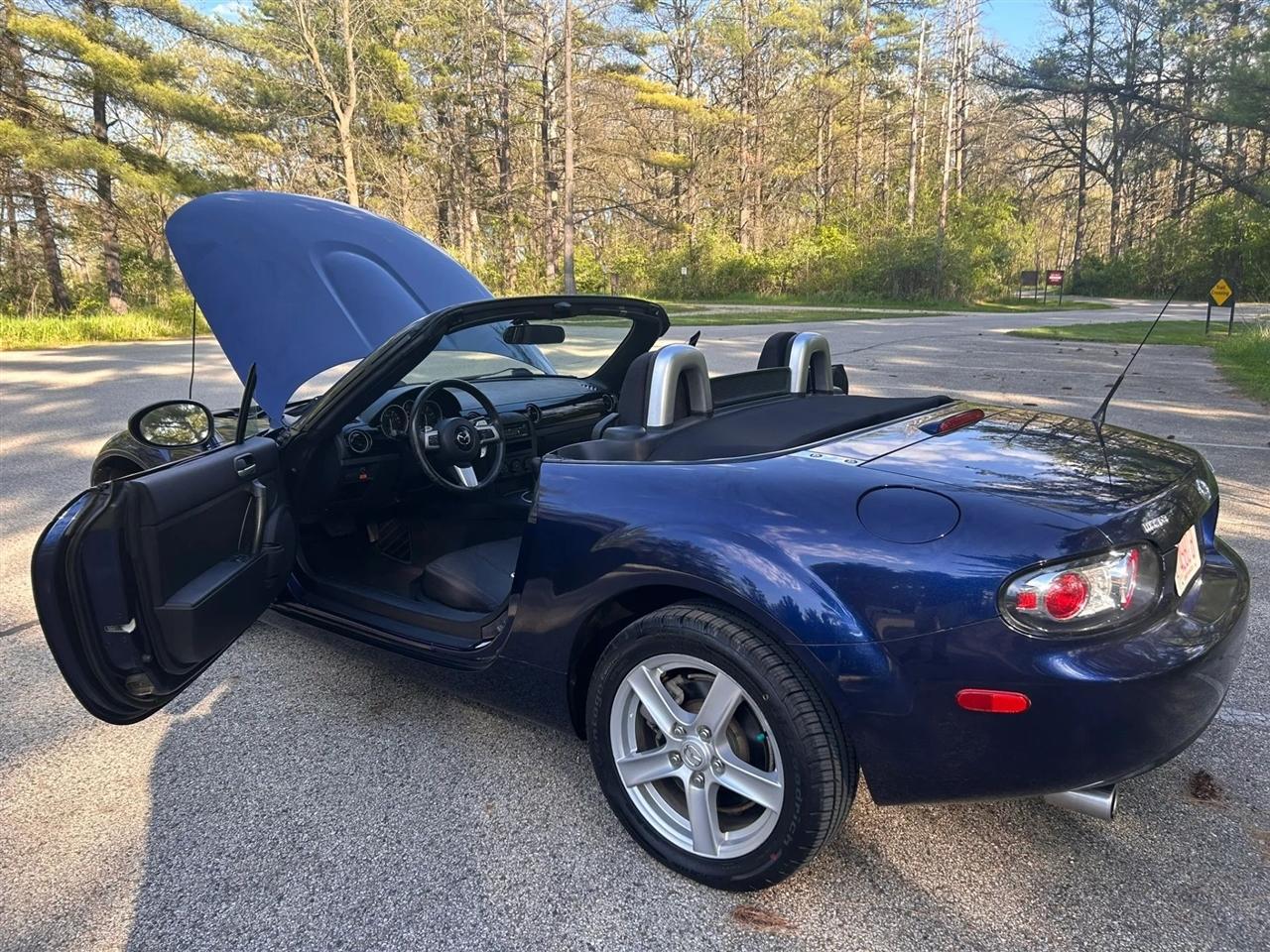 Mazda MX-5 Miata  2007