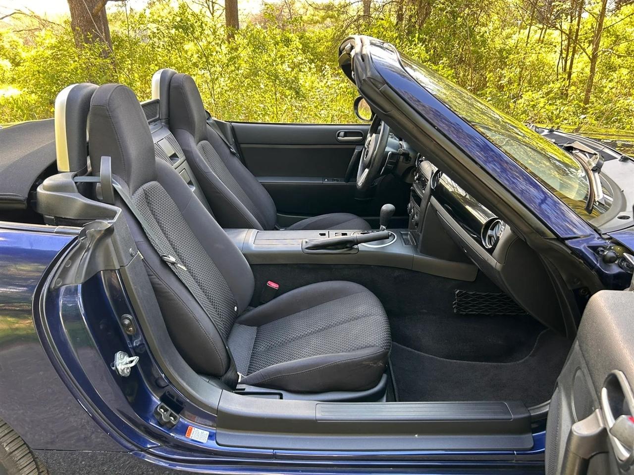 Mazda MX-5 Miata  2007
