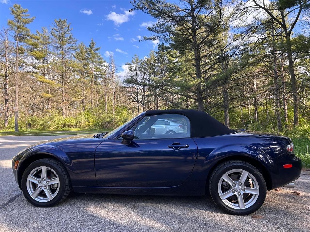 Mazda MX-5 Miata  2007
