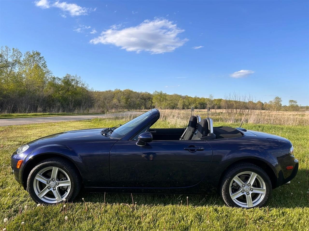 Mazda MX-5 Miata  2007