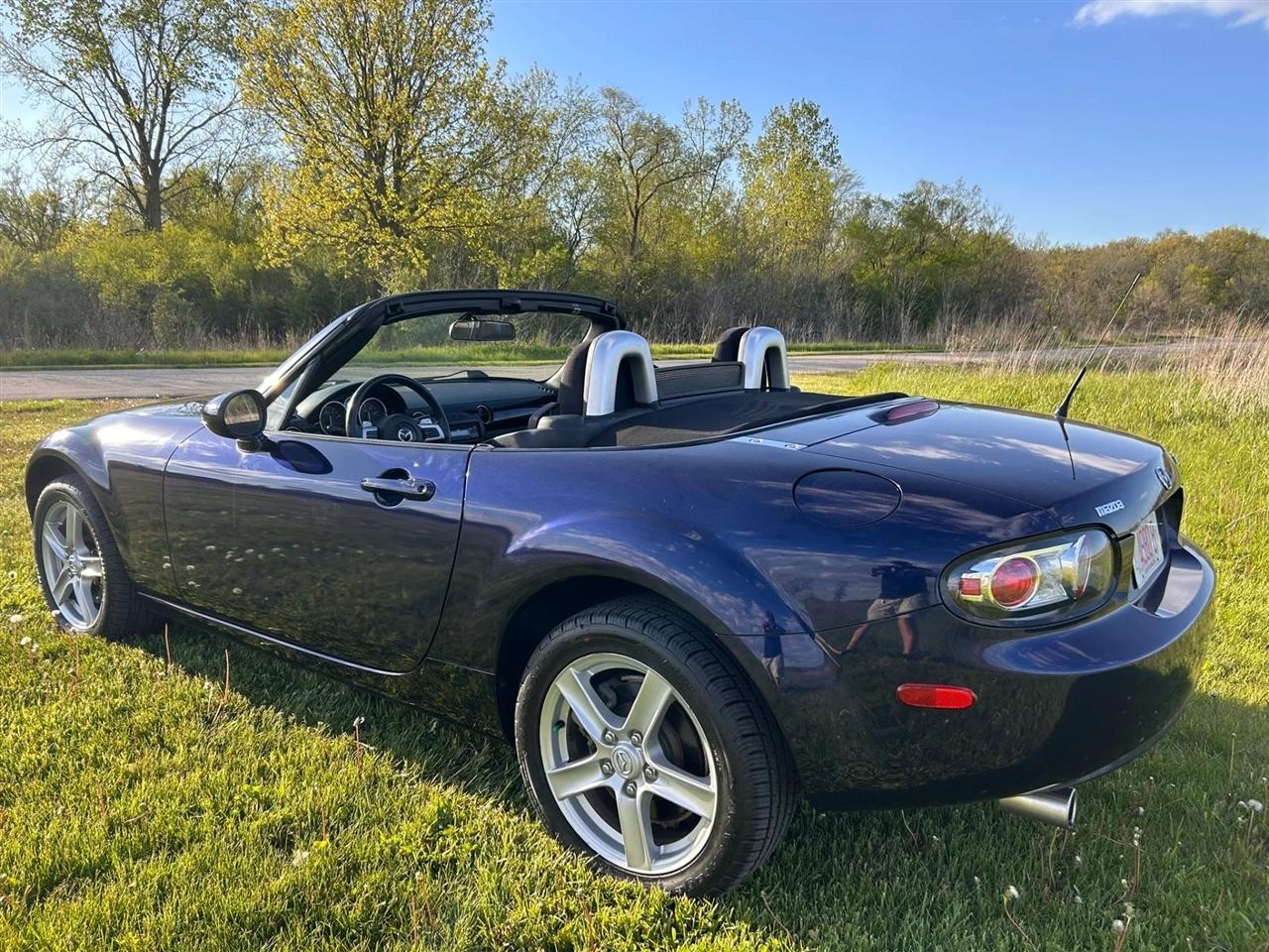 Mazda MX-5 Miata  2007