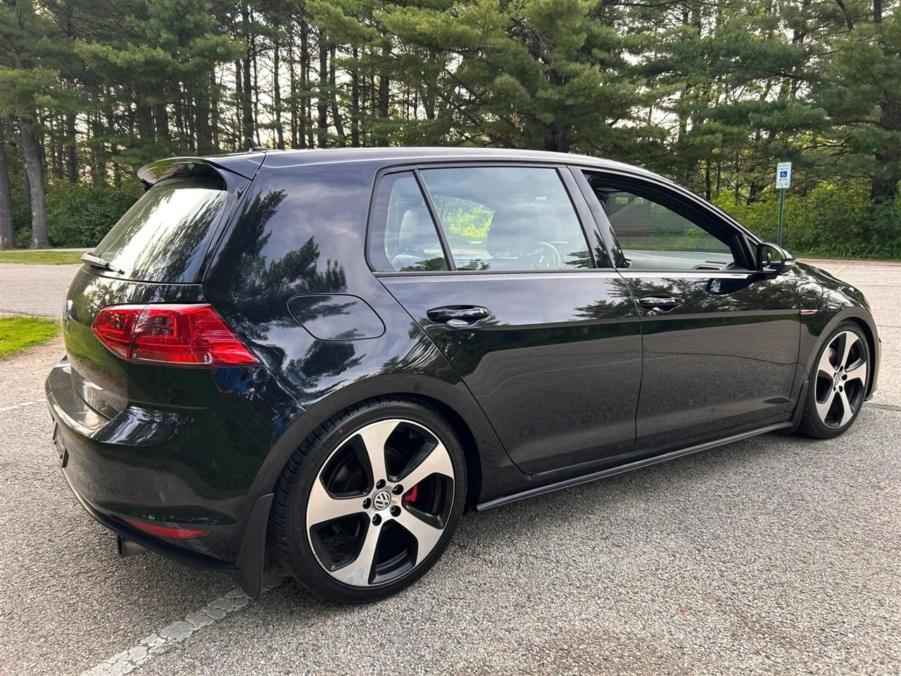 Volkswagen GTI  2015