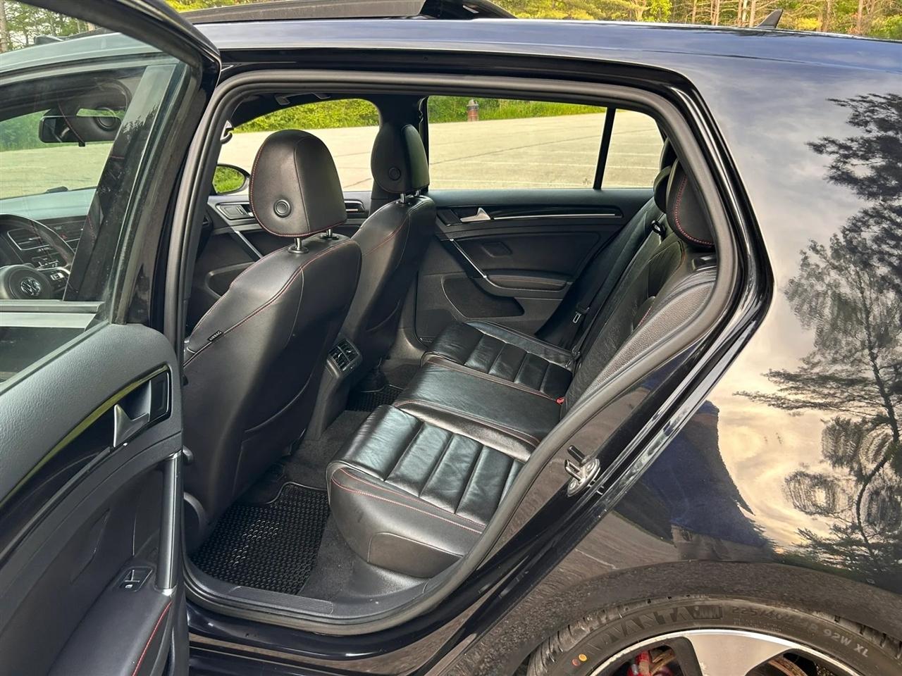 Volkswagen GTI  2015