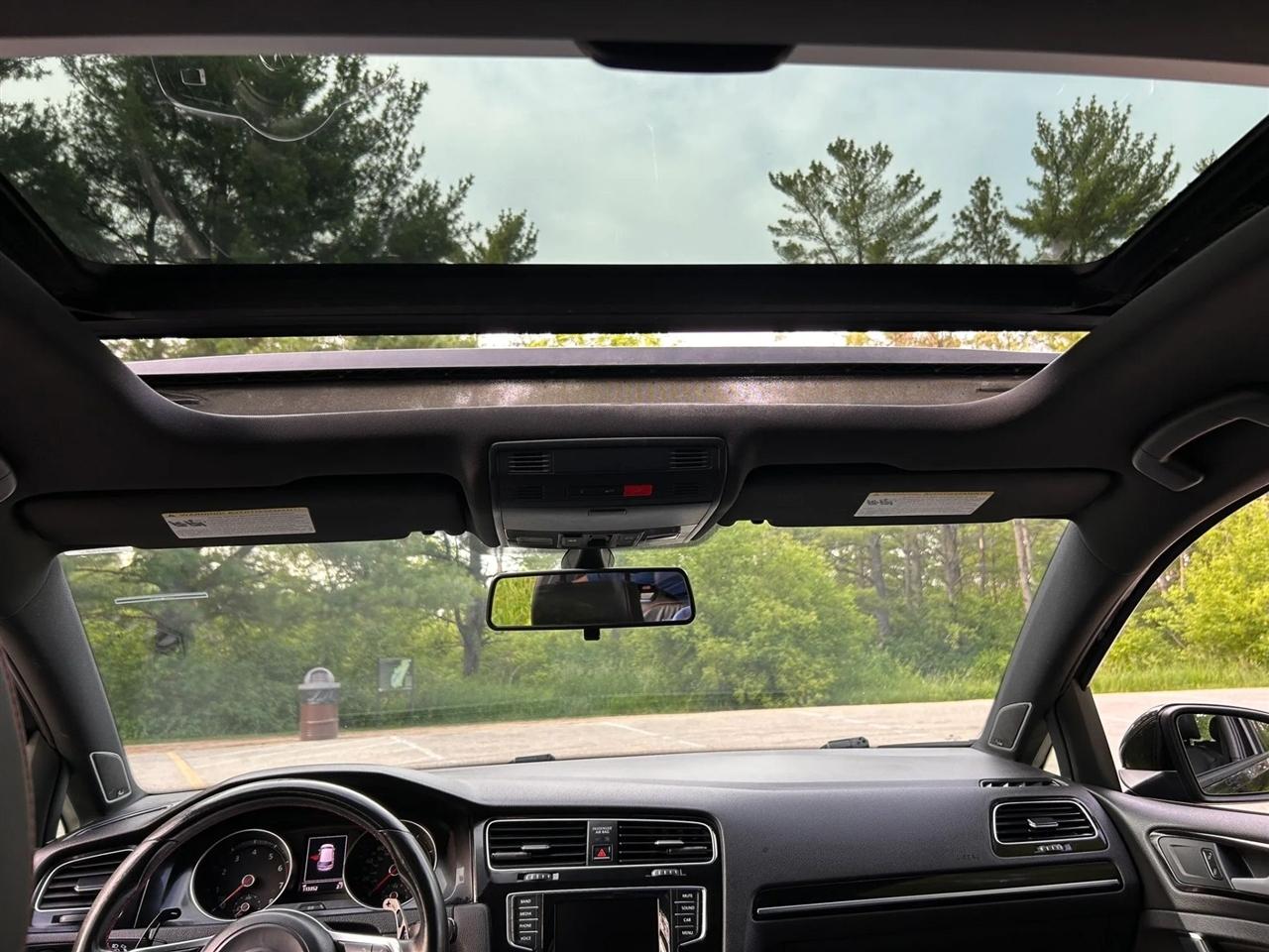 Volkswagen GTI  2015