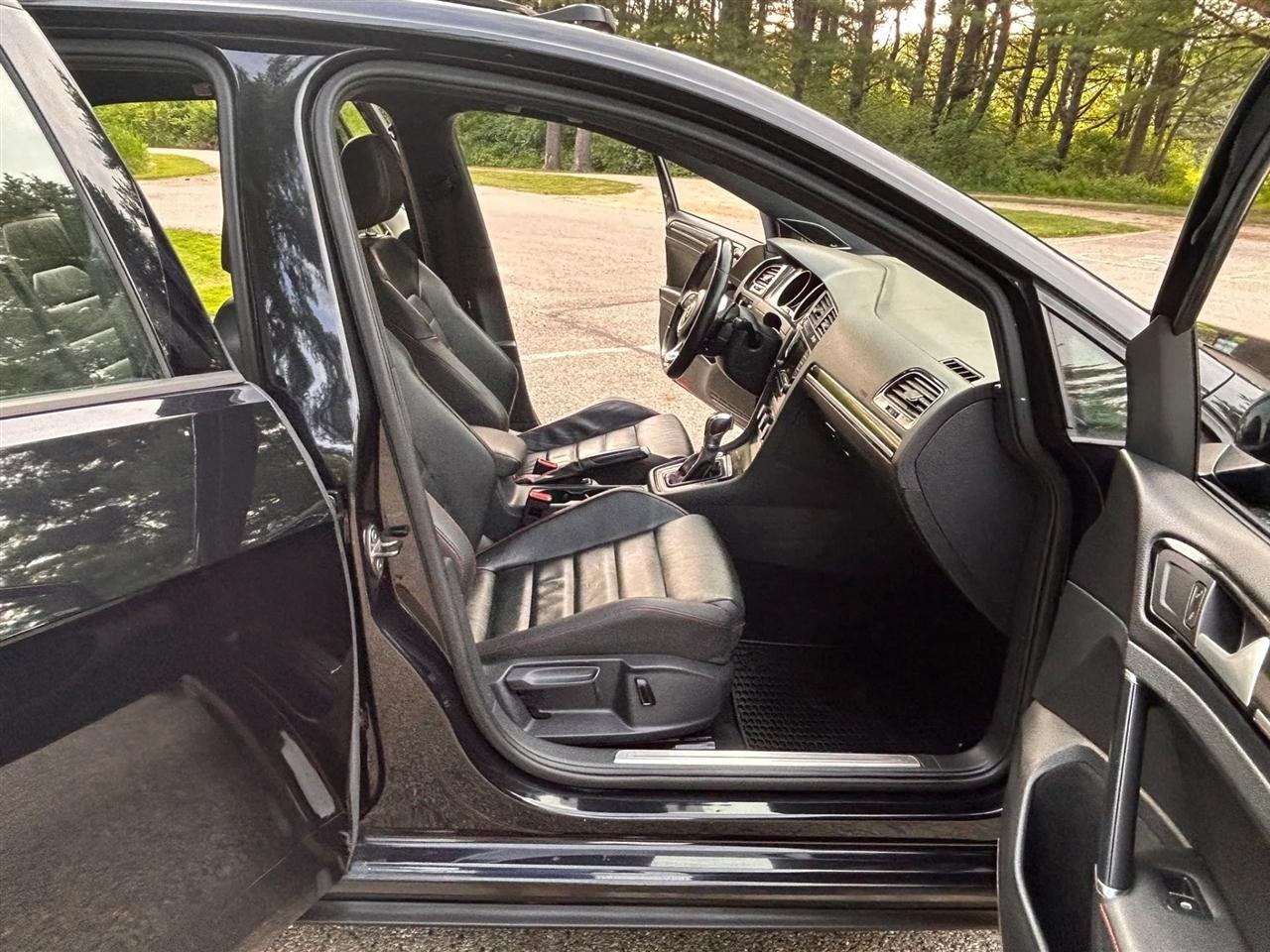 Volkswagen GTI  2015