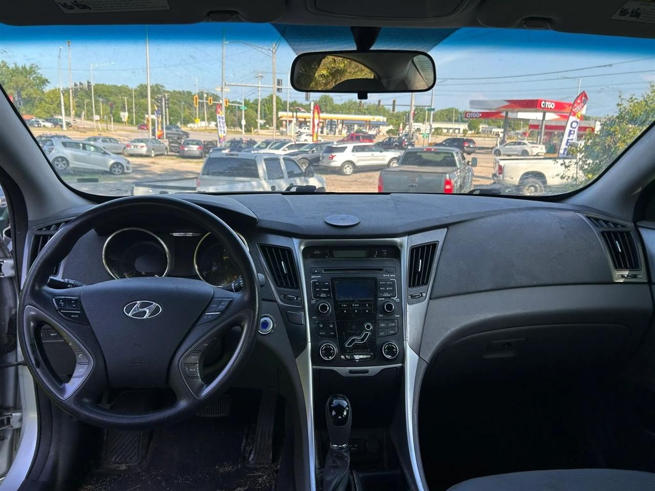 Hyundai Sonata Hybrid  2011