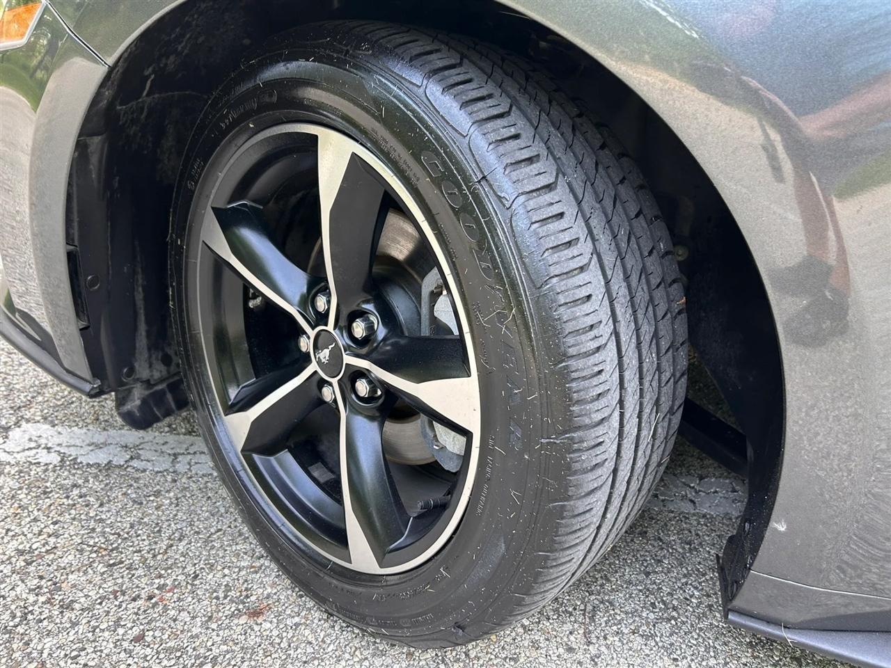Ford Mustang  2018