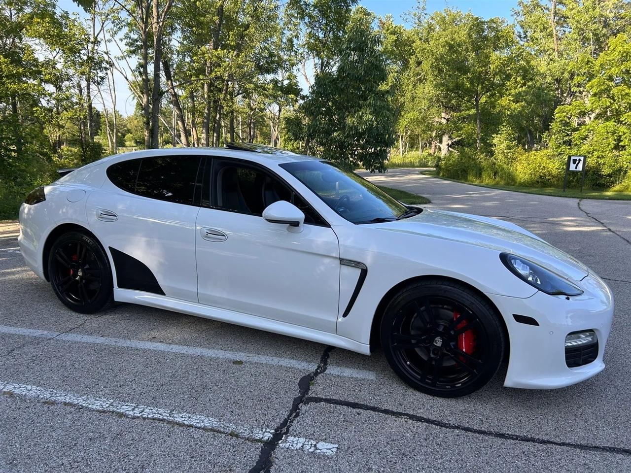 Porsche Panamera  2012