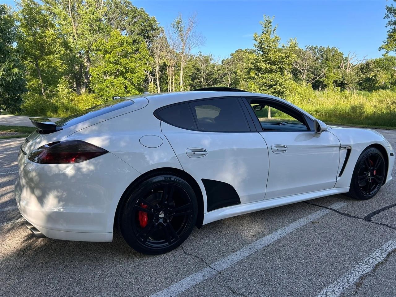 Porsche Panamera  2012