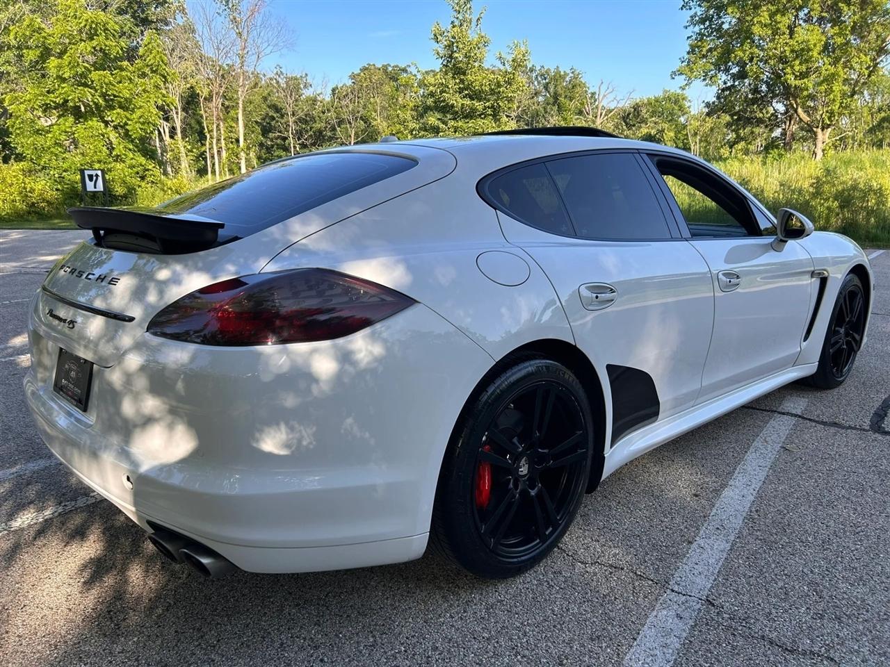 Porsche Panamera  2012