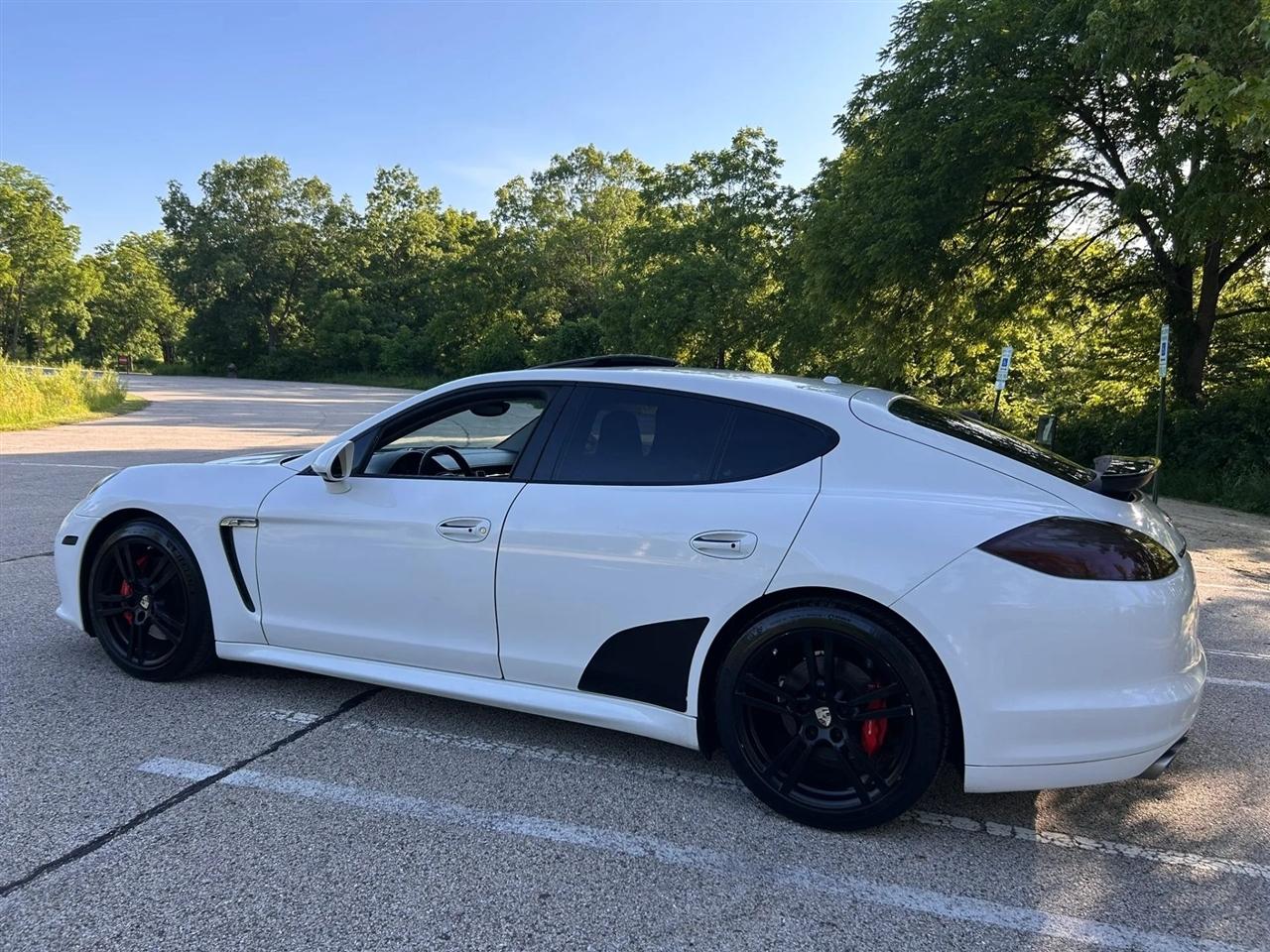Porsche Panamera  2012