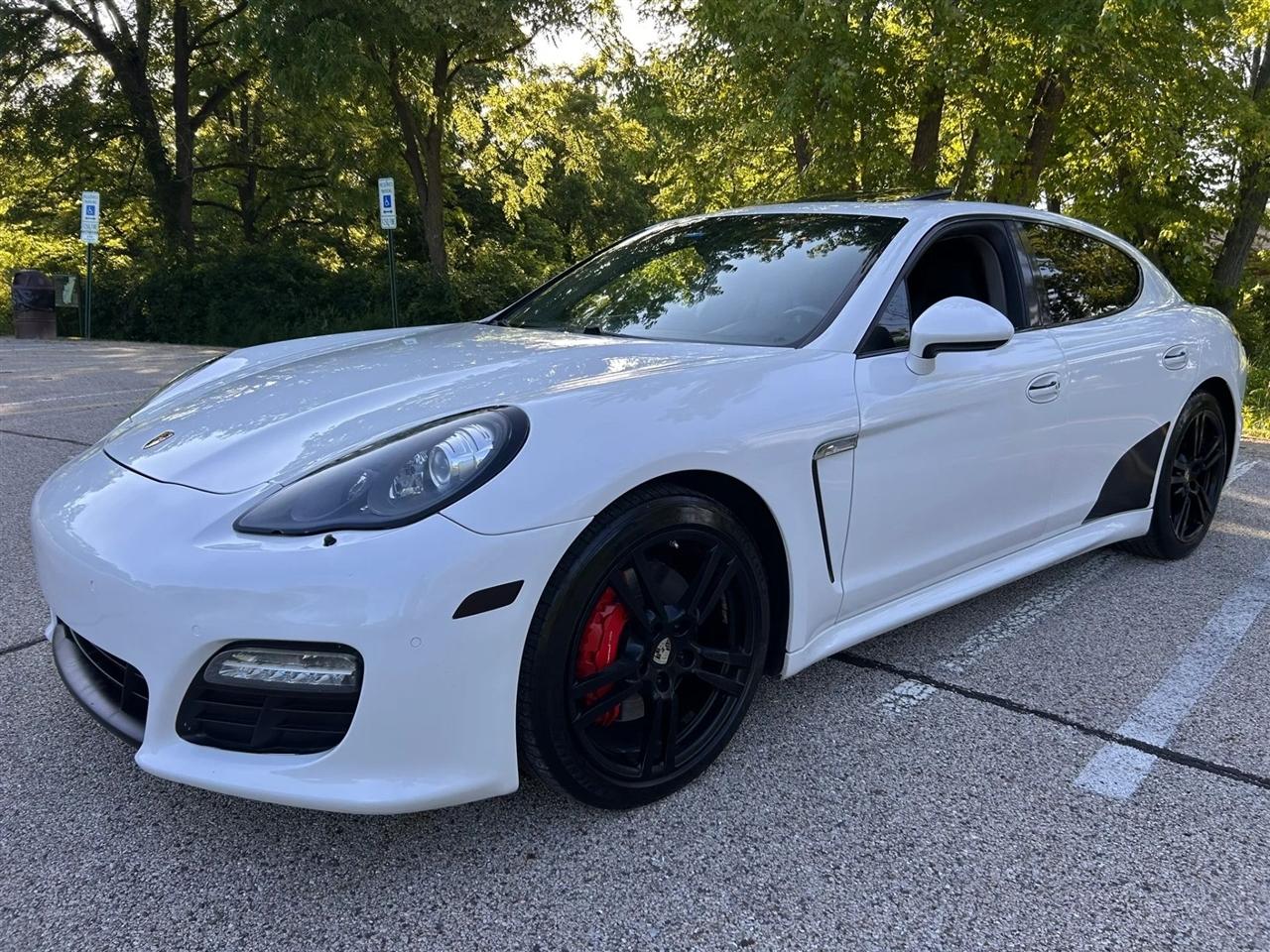 Porsche Panamera  2012
