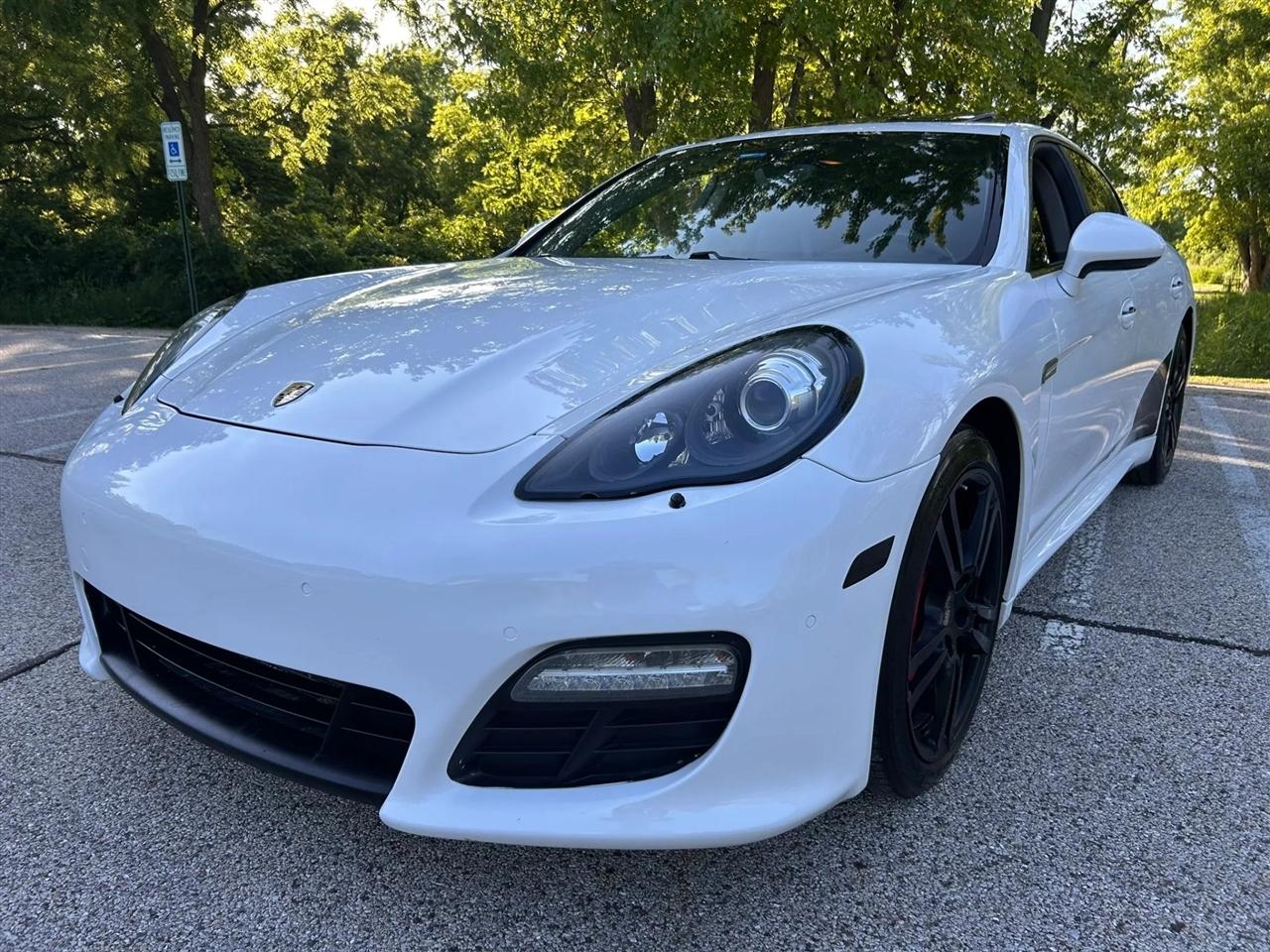 Porsche Panamera  2012