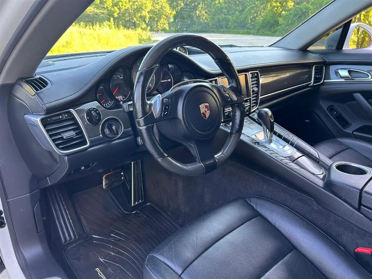 Porsche Panamera  2012