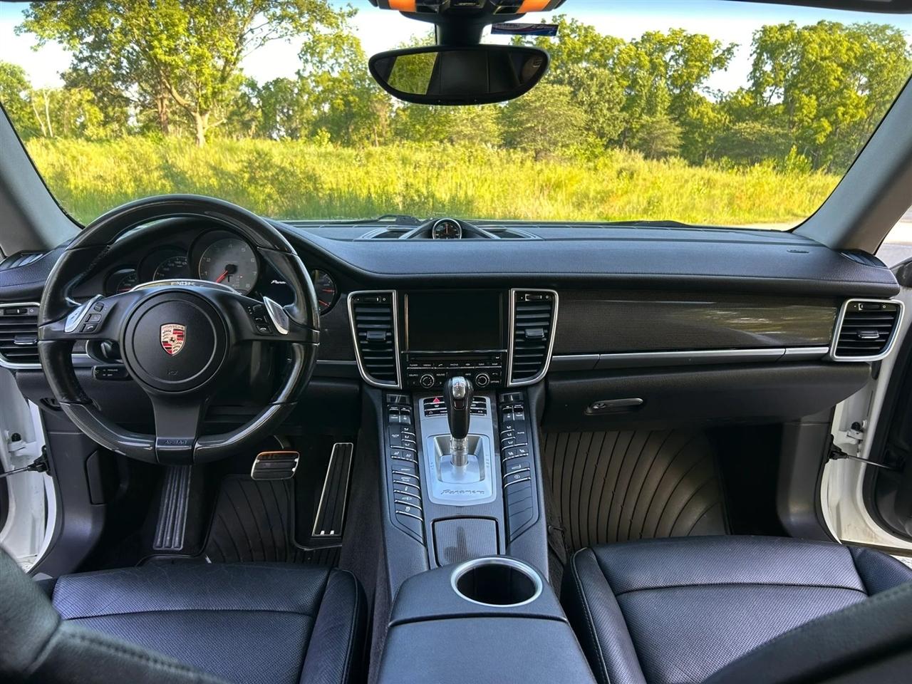 Porsche Panamera  2012