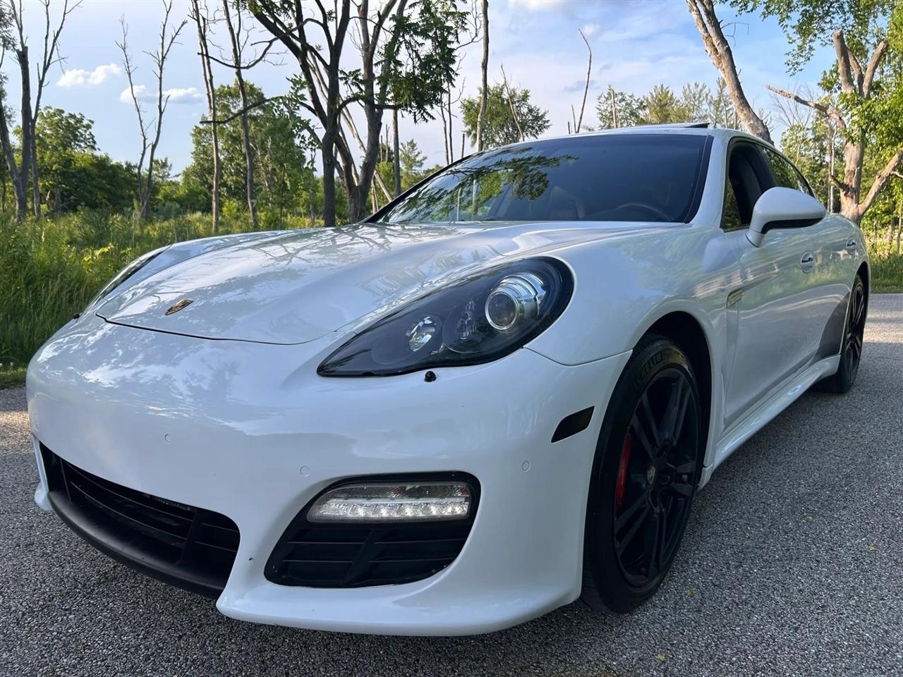 Porsche Panamera  2012