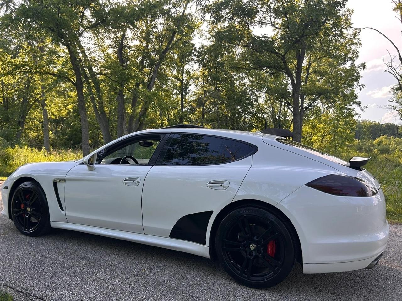 Porsche Panamera  2012