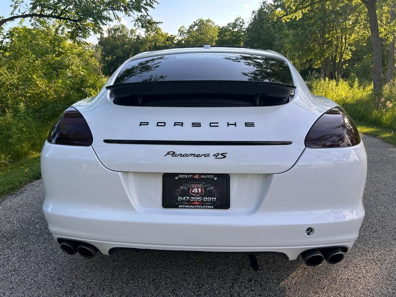 Porsche Panamera  2012