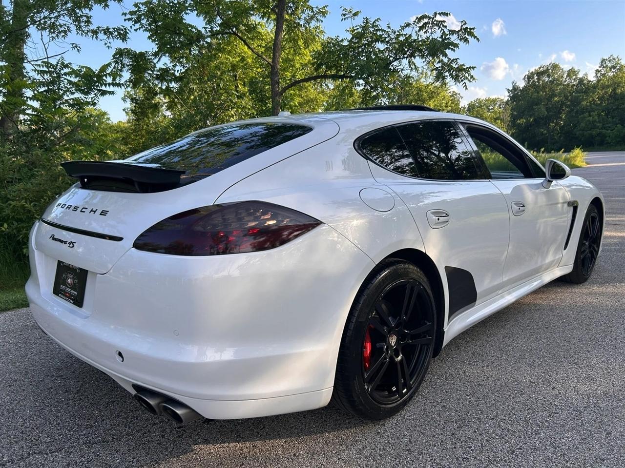 Porsche Panamera  2012