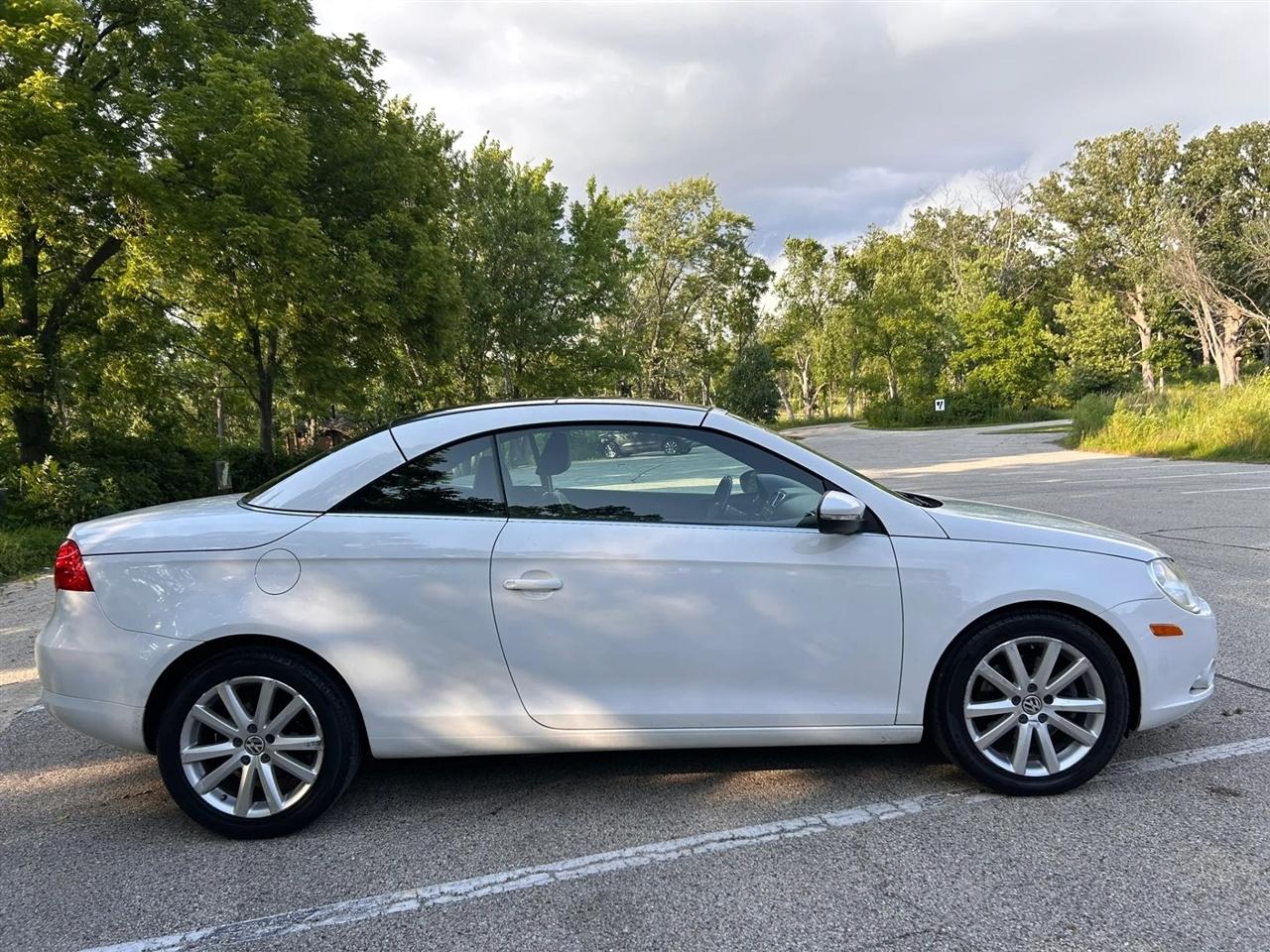 Volkswagen Eos  2011
