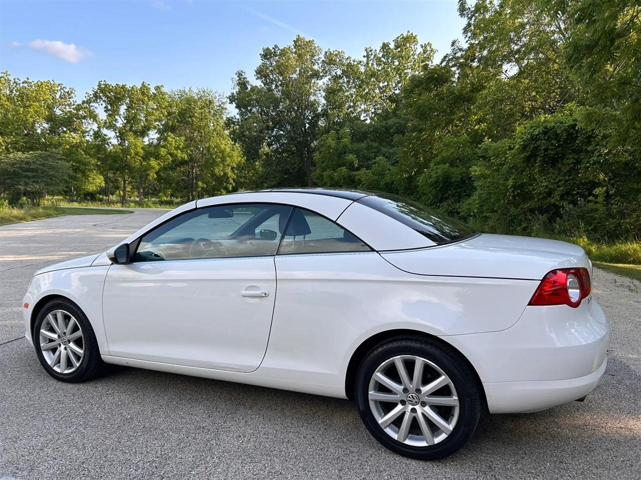 Volkswagen Eos  2011