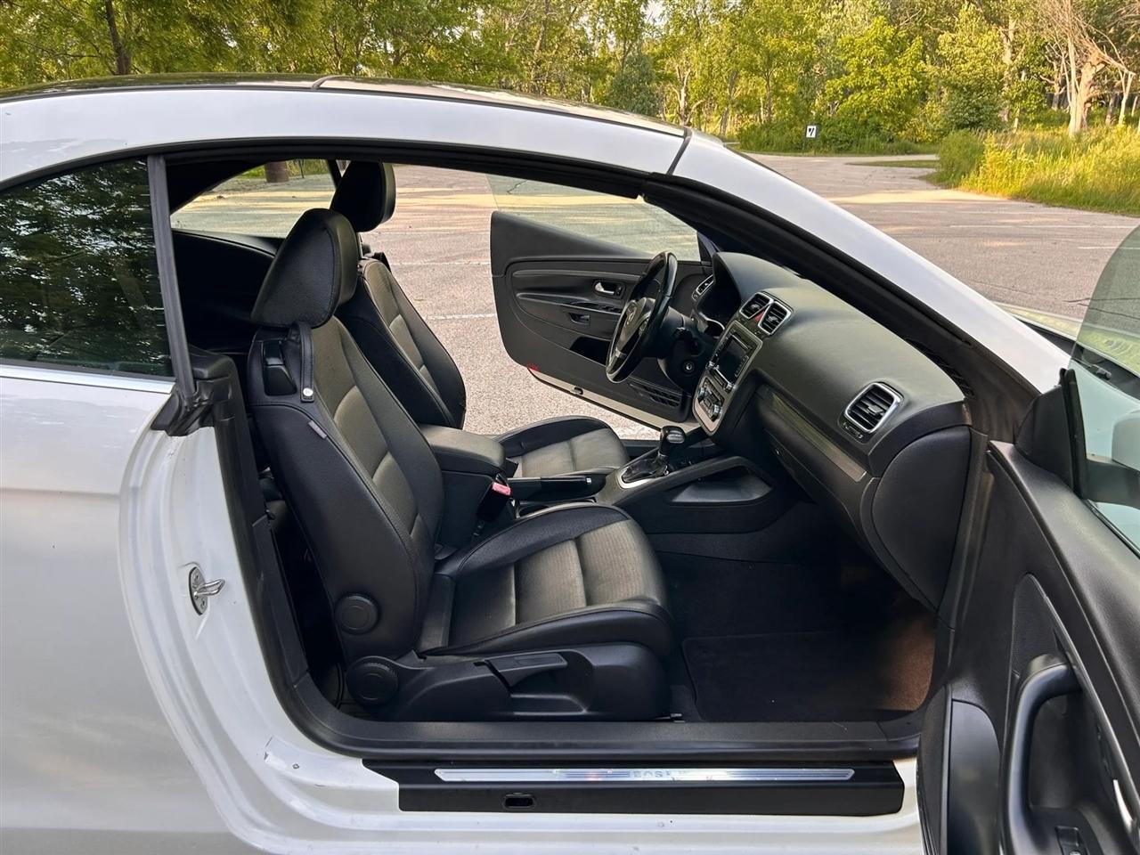 Volkswagen Eos  2011