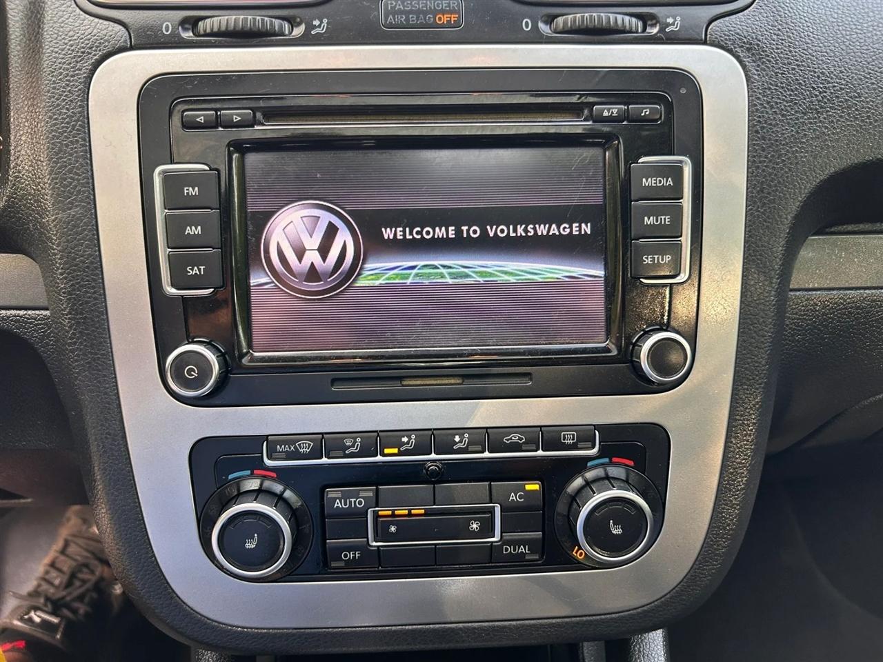 Volkswagen Eos  2011