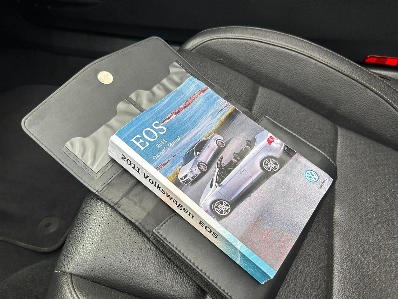 Volkswagen Eos  2011