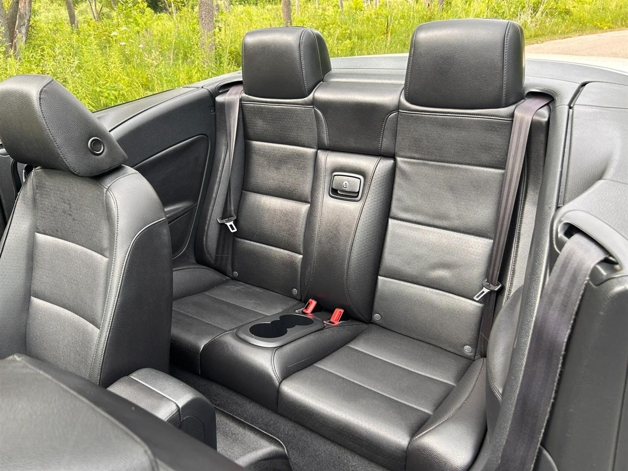 Volkswagen Eos  2011