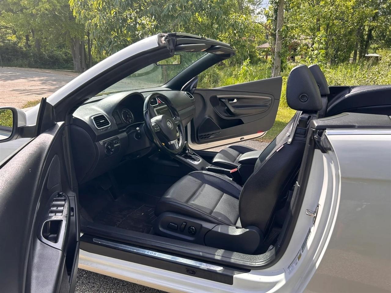 Volkswagen Eos  2011
