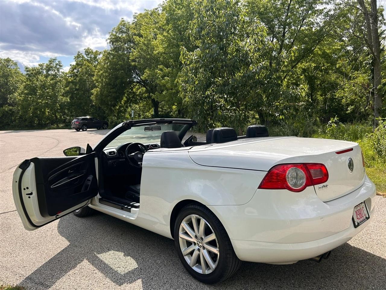 Volkswagen Eos  2011
