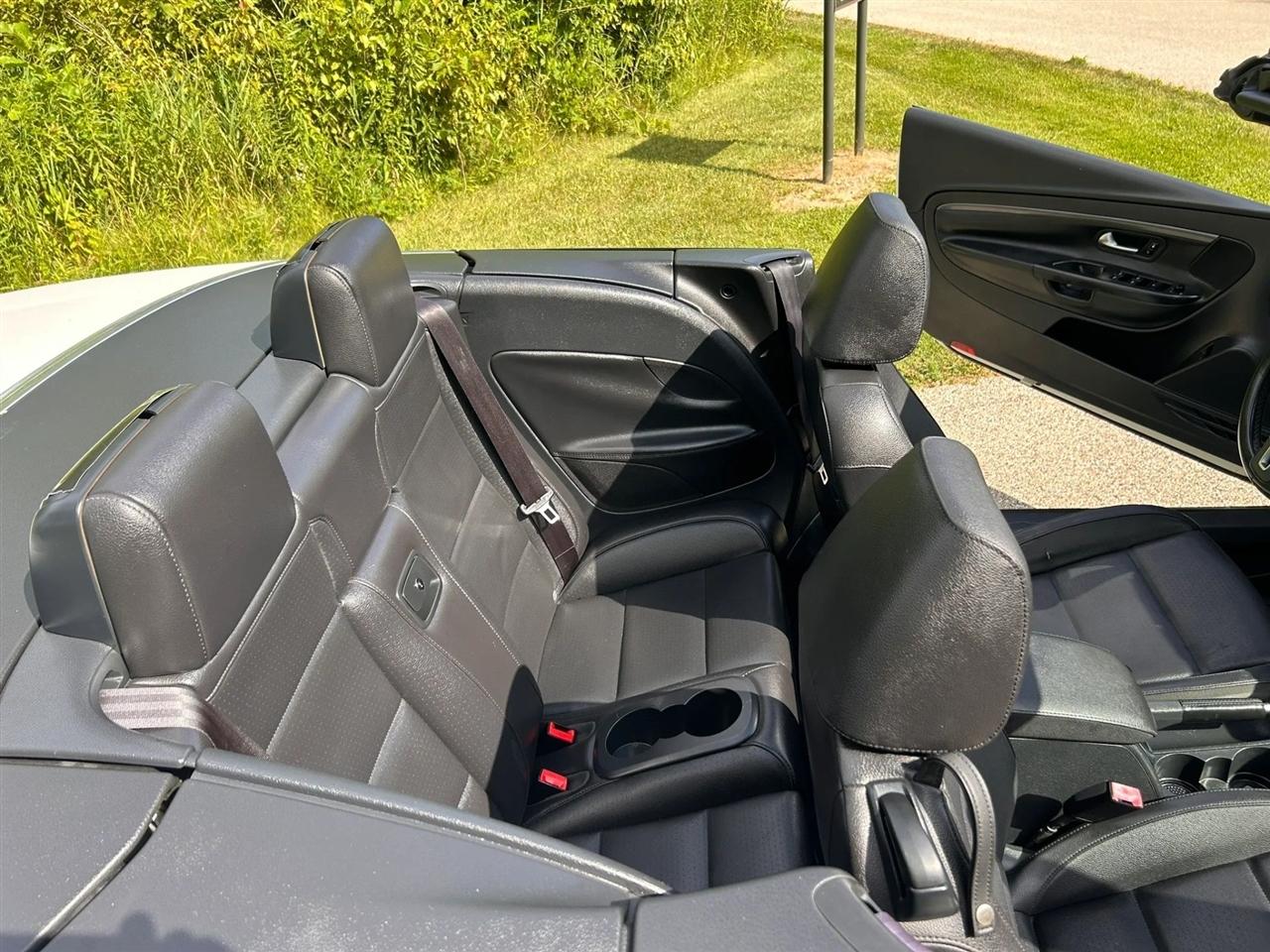 Volkswagen Eos  2011