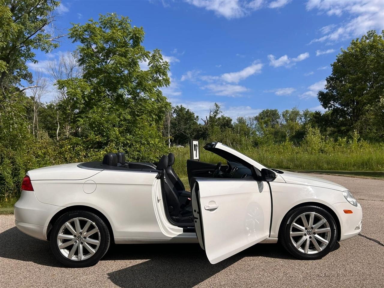 Volkswagen Eos  2011
