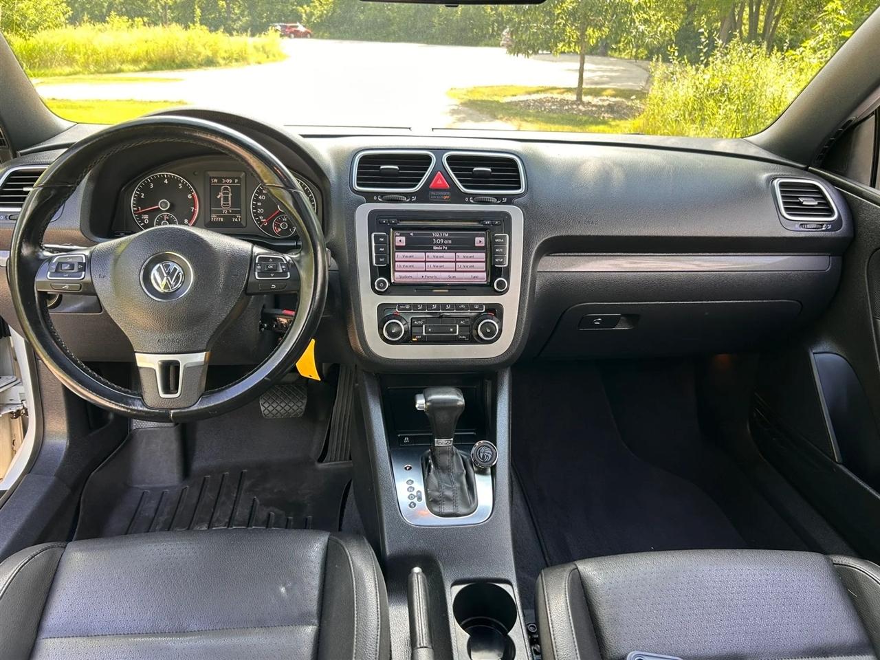 Volkswagen Eos  2011