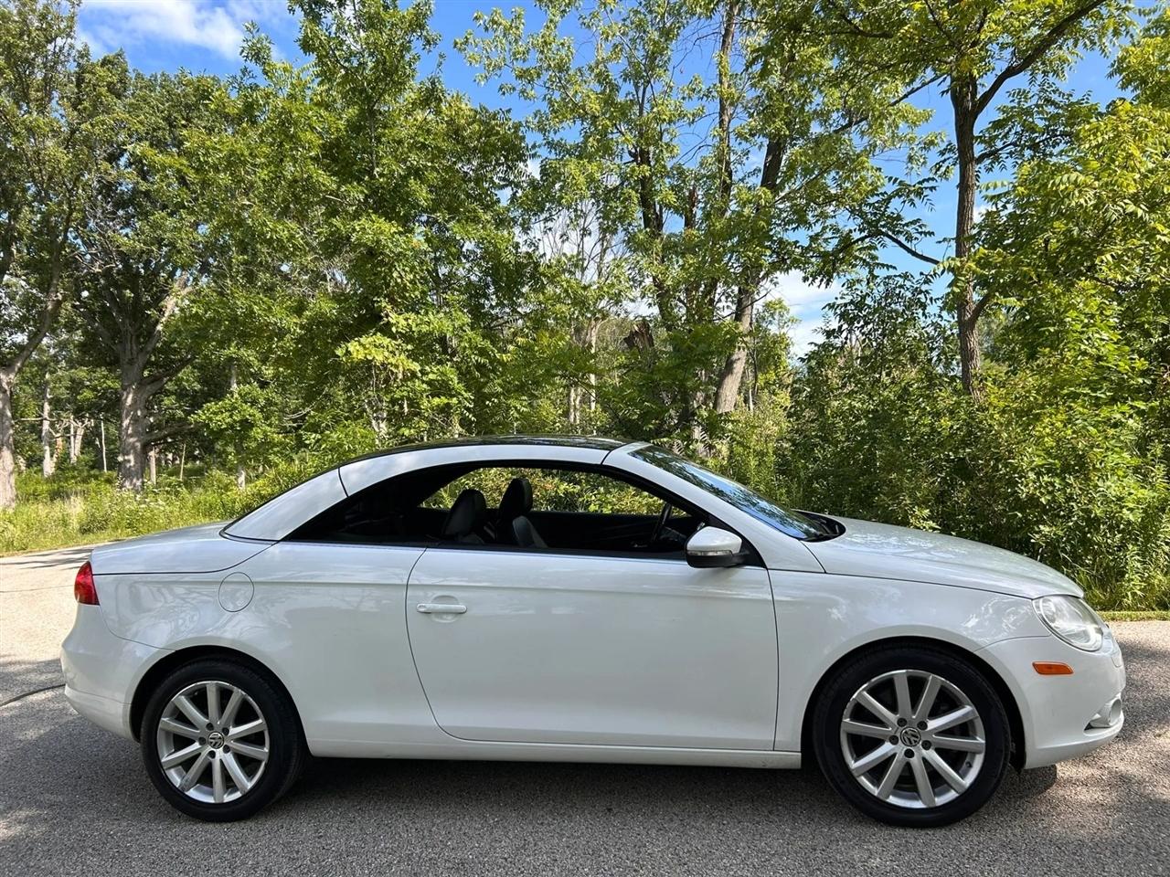 Volkswagen Eos  2011